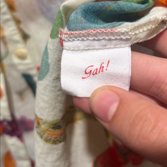 LISA SAYS GAH top - Picture 3 of 7